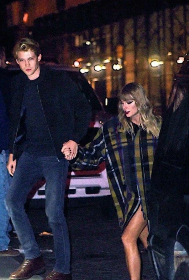 Taylor Swift and Joe Alwyn